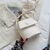 Sommar Kvinnors Väska 2021 Ny Mode Portable Bucket Bag och Söt One Shoulder Messenger Väskor Crossbody Väskor Y0811