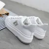 2023 neue Frauen Turnschuhe Mode Atmungsaktive Faux Leder Weiße Schuhe Damen Weiche Strass Schuhe Frauen Casual Schuhe Y0907