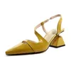 Vache en cuir verni femmes pompes mode bout pointu femme chaussures à talons hauts bande élastique style étrange dames fête jaune 210610