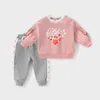 Mode Mädchen Herz Muster Outfit Set Geborene Kleidung Für Kinder Kleinkind Baby Mädchen Baumwolle Designer Joggen 210529