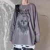 T-shirt de mangas compridas tops mulheres streetwear top goth harajuku crânio camiseta fúnebre graffiti escuro high street solto fundo 210302