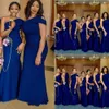 2021 Goedkope Sexy Royal Blue Mermaid Bruidsmeisjes Jurken Trouwgast Eén Schouder Cap Mouwen Vloerlengte Plus Size Maid of Honorjurken