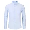 Hoge kwaliteit niet-strijkse mannen jurk lange mouwen shirt solide mannelijke plus size reguliere fit streep zakelijke shirt witblauw 210628