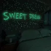 Sticker mural 3D étoiles points lune univers enfants chambre chambre décoration de la maison décalque lueur dans le noir bricolage bulle autocollants