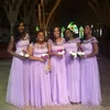 2021 Bedövning Lilac Bridesmaid Dress Plus Storlek Lavendel Lång Formell Prom Klänningar Scoop Neckline Korta Ärmar Bröllopsfestklänningar