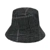 Unisex Classic Check Warm Bucket Hattar Plaid Ull Vinter Utomhus Gorros Panama Fluffy Y Fisherman Caps Women Mens Hip Hop