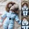 Tulumlar Bebek Romper Ceket Kış Bebek Kız Erkek Snowsuit Kapüşonlu Artı Kadife Kalın Sıcak Giyim Arabası Ceket Tulum Doğan Giydirme