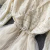 Femmes mode Cour rétro dentelle col en v à manches longues maille crochet fleur a-ligne robe élégante Vintage Vestido De Mujer R870 210527