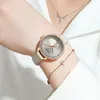 CURREN Luxe Dameshorloges Mode Hart Wijzerplaat Ontwerp Dames Quartz Horloge Lederen Band Vrouwelijke Analoge Klok Zegarki Damskie 210310