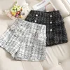 Spring Autumn PlaidTweed Shorts Plaid Women's High Waist Casual Booty Shorts White And Black 210301