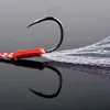 20 pz/lottoJig Testa Gancio di Pesca Set Filo Spinato Piuma Pesca In Acciaio Ad Alto Tenore di Carbonio Richiamo di Pesca Lento Jigging Affrontare Strumenti