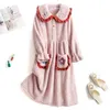 Mulheres Sleepwear Nightgown Nightgown Senhoras Cabelo Longo Coral Fleece Mulheres Outono Grosso Roupão de Roupação Nightdress Home Service