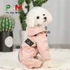 Küçük Köpek Yağmurluk Yağmur Botları Set Kapşonlu Dört Bacak Pet Yağmurluk Yansıtıcı Şerit Polyester Kaymaz Silikon Su Geçirmez Yağmur Çizmeleri O