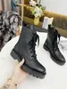 Kvinnor Major Ankel Boots Fashion Lace Up Platform Läder Martin Boot Top Designer Damer Letter Print Winter Booties Shoes 205