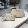 Bolso pequeño de diseño para mujer, bolso de mano tipo nube, bolso de mano de cuero genuino, bolso cruzado de lujo de alta calidad para mujer 220113