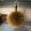 Keychains fluffy äkta päls boll nyckelring puff hantverk diy pompom svart pom keyring uk charm kvinnor väska tillbehör gåva smal224158071251f