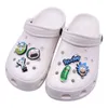 Vente en gros mignon dessin animé Croc chaussures breloques adaptées pour sabots chaussures et bracelet Bracelet décoration cadeaux de fête