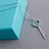 11 classique argent S925 clé en forme de coeur bleu émail pendentif collier bijoux authentique dames T cadeaux de vacances de haute qualité Q0531265385553