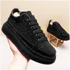 Luxo ouro primavera outono casual sneakers estilo estilo esporte preto couro de patente preto brilhante estudante liso adolescentes tendência mista cores para homens vestido sapatos