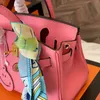 Luxurys Tasarımcı Çanta Cowhide Üst Kat Platin Çantası Berkkins Tote Ladies Smiley Yüz İplik Eşarp Çanta Kilit Boyutu 20-30cm PIMW