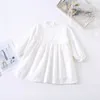 2020 printemps nouvelle dentelle creuse bébé filles robes de princesse Style coréen tout-petits enfants Cotumes 100% coton blanc enfants robe Q0716