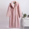 女性の冬の暖かいフェイクの毛皮のコートの色のパッチ厚い長いターンダウンカラーカザコフェミニノ211220