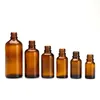 2021 50 ml 2 oz amber glazen flessen voor essentiële oliën met zwarte fijne mistsproeiers inclusief plastic mini-trechter 3 ml Transfer pipetten