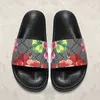 Vente chaude-hommes femmes designer sandales Designer Chaussures Slide Summer Fashion Wide Flat Slippery Sandals Slipper Flip Flop Livraison gratuite