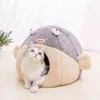 Sweet Cat Bed Warm Nesk Round Husdjur Sova Cave Kitten Bäddar och hus Soft Lounger Kuddens tillbehör 211111