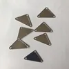 Letra Multicolor Triângulo DIY Componentes de Jóias Acessórios com Selo Metal Couro Acessório para Saco Pano Jewellry Atacado