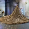 2021 Gothic Braune Brautkleider Luxuriöse lange Ärmel Perlenapplikationen Spitze Braut Hochzeit Brautkleider in Dubai mit Zug