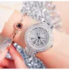 Avanadores de pulso 2022 Iced Watch Women Hip Hop Aço inoxidável Luxury Gold Diamond Watches Bracelet Lady Wrist Zegarek Damski