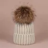 Partihandel beanie nya vinter kepsar stickade hattar hip hop män gorro bonnet kvinnor mössa päls pompoms varmskull cap snapback pompon aaaaa008