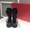 Fashion Lady Hiver Boots Bottines Cristal Boucle à lacets de haute qualité Cowskin Platform Designer Impression Martin Bottillons Femmes Chaussures de démarrage Femmes Taille 35-41