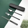 Portable Zestaw sztućców Koreański Chopsticks Widelec Łyżka Trójczęściowy Kreatywny Outdoor Kitchen Box 211228