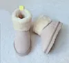 2022 z pudełkiem Projektant kobiet australia australijskie buty kobiety mężczyźni zima klasyczny śnieg zima ciepłe futro futrzane satynowe buty botki skórzane na zewnątrz buty dziewczęce