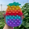 Neue süße Kreativitätstasche Regenbogen Macaron Einfache Dimple Anti-Stress-Zappelspielzeug Sensorische Blase Ananas Erdbeere