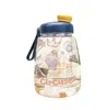 L'ultima tazza da caffè in plastica per bambini da 44OZ, cinturino anticaduta portatile, vari stili di tazze d'acqua, supporto logo personalizzato