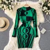 SINGREINY Kadın Tasarım Baskı Örme Elbise Uzun Kollu O Boyun Elastik Ince Kalem Sonbahar Kış Seksi Bodycon Kazak