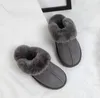 2021 Ny mode olika stilar läder inomhus stövlar män och kvinnor bomull tofflor snö stövlar storlek US4-US13