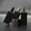 DH Ücretsiz 30 adet 50 ml Siyah Cam Perfum Sprey Şişesi İnce Mist Püskürtme Paketi 3 Uçucu Yağ Kimyasal Parfüm Atomizer Konteyner