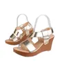 Sandaler Kvinnor Öppet Toe Casual Female Footwear 2022 Wedge Platform Summer Slip på Ladies High Heels Skor Pu Kvinna Mode