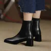 女性秋冬本革の靴女性オフィスレディ210528のための古典的なバックジッパーアンクルブーツ