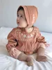 Body brodé floral pour bébé avec chapeau ELLE