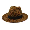 Chapeau Fedora en feutre à large bord pour femmes Casquette Trilby Panama à imprimé léopard avec bande Polyester à large bord Hommes Fedora Panama Chapeaux