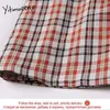 Yitimuceng Czerwona Plaid Bluzka Kobiety Vintage Kieszenie Przycisk Koszule Prosto Krótki Rękaw Summer Koreański Moda Topy 210601