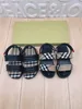 Mädchen Slipper Mode Sommer Sandalen Kind Designer Schuhe Kind Jungen schwarze Hausschuhe Schuh EU 26-35 Baby Jungen Kleinkind Sandale