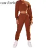 Tracksuit feminino moda casual manga longa Crop top e calças outono inverno esportes terno dois peça ginásio sportwear 210604