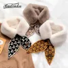 2021 Nieuwe vrouwen winter warme faux bontkraag sjaal sjaal vrouw mode d letter gedrukt gebreide hals sjaals voor vrouwen foulards H0923