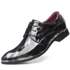Sapatos de vestido Oxford Homens Party Patent Gabinete para 2022 Gents Formal Italiano Moda Chaussure Mariage Home 220223